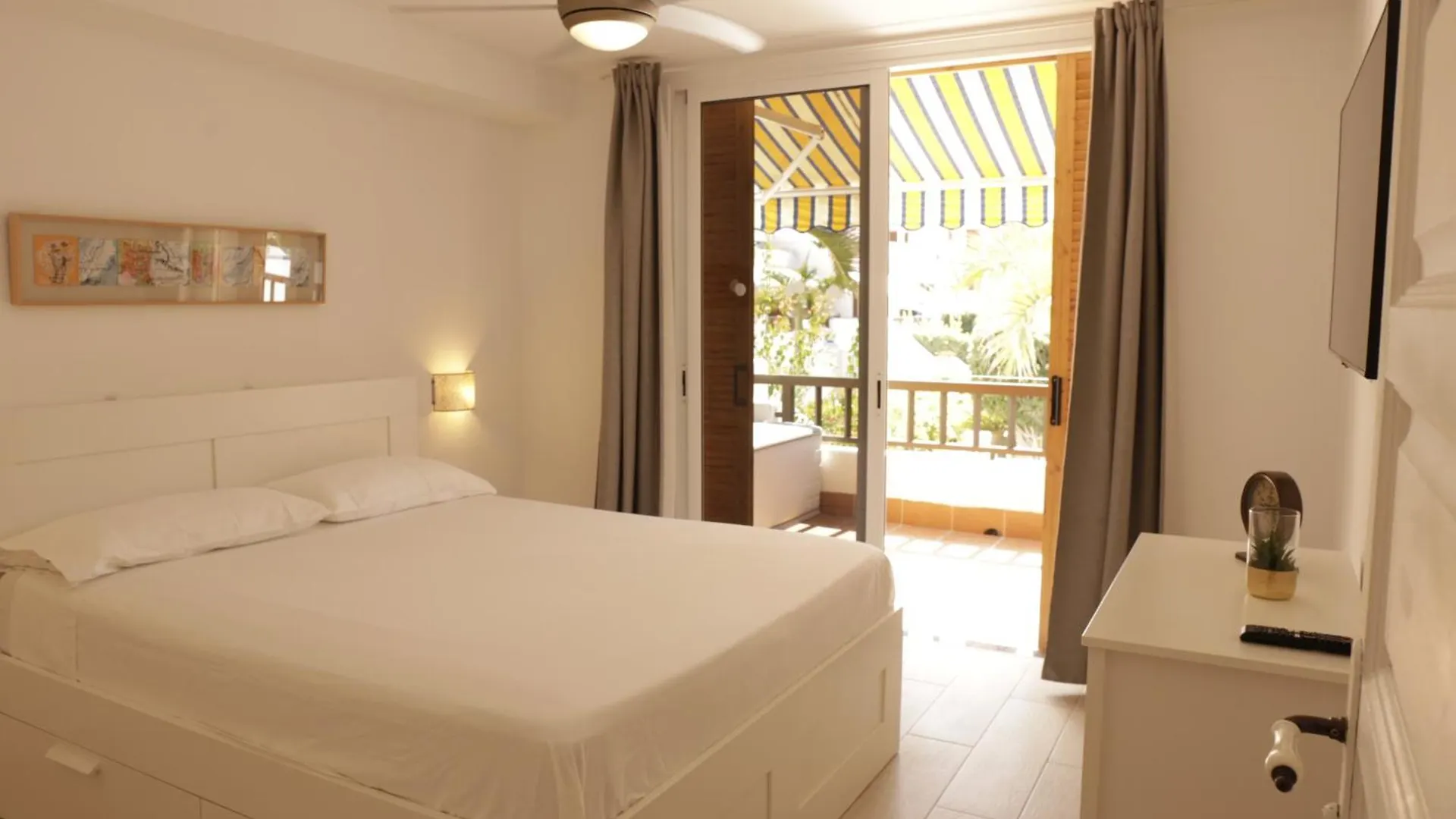 Parque Santiago 3 Luxery Apartment, Playa Las Americas, Arona, Tenerife Πλάγια ντε λας Αμέρικας 0*,